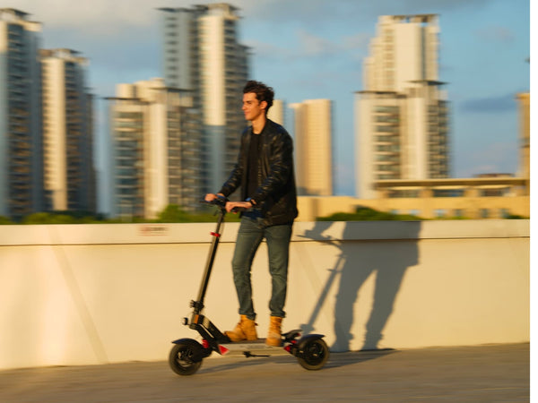 Trottinette Électrique à Batterie Amovible – Guide and Meilleurs Modèles isinwheel